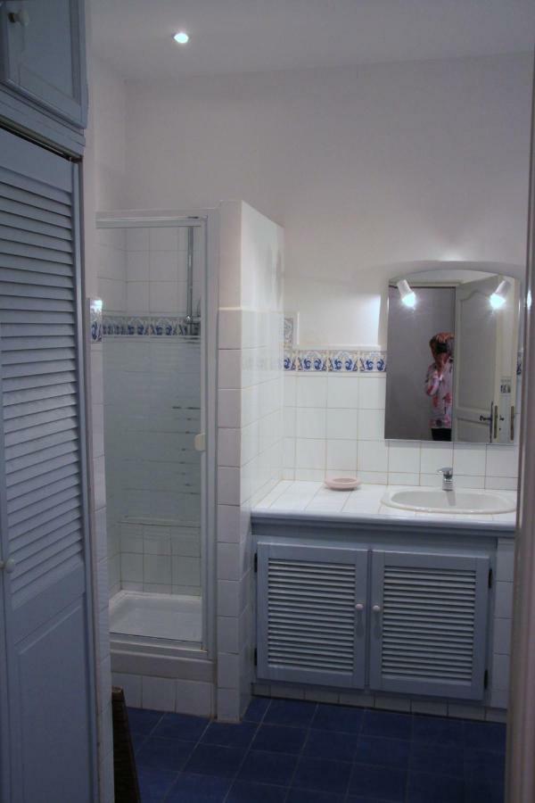 Appartement Avec Patio Et Garage Centre Ville Et Plage Sanary-sur-Mer Luaran gambar