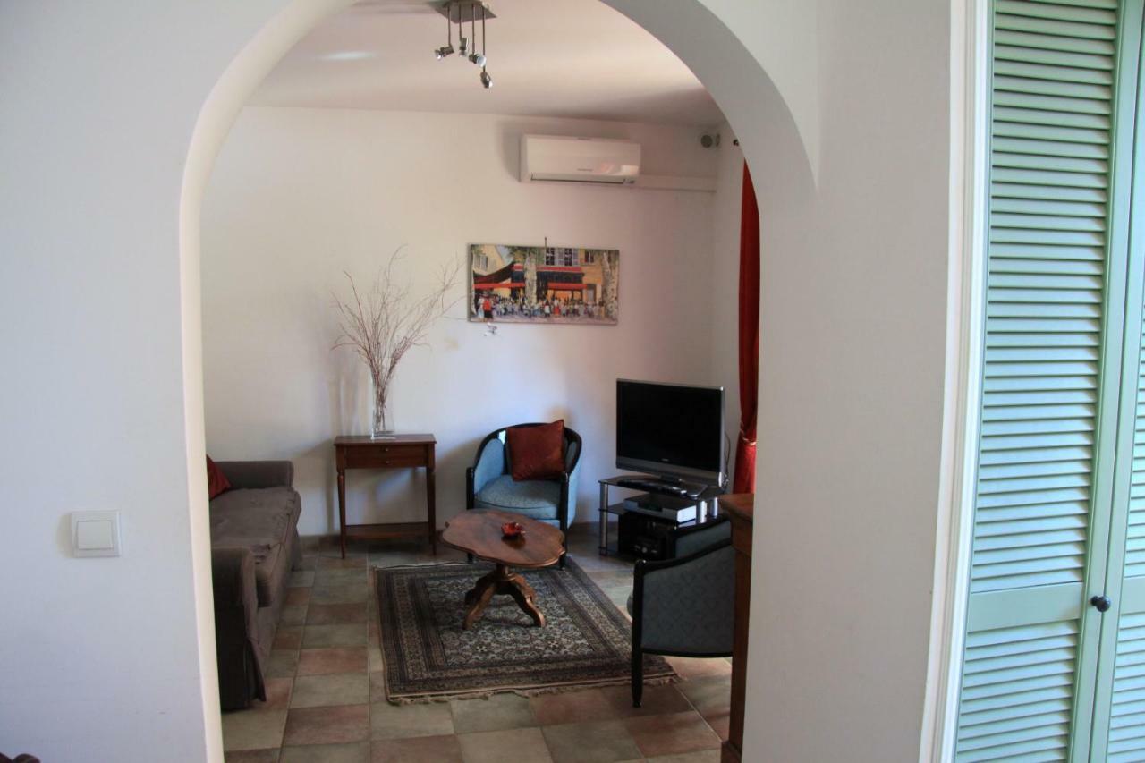 Appartement Avec Patio Et Garage Centre Ville Et Plage Sanary-sur-Mer Luaran gambar