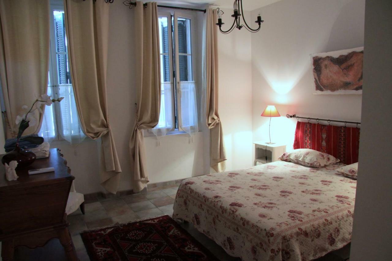 Appartement Avec Patio Et Garage Centre Ville Et Plage Sanary-sur-Mer Luaran gambar